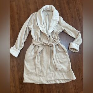 Ugg Robe